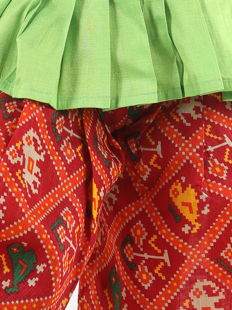 BownBeePatan Patola Patch Top with Dhoti- Green